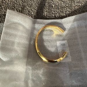 VIA SAVIENE Cira Angled Cuff